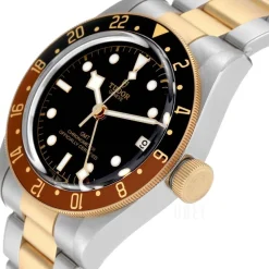 Black Bay GMT Svart/Gulguldtonat stål Ø41 mm