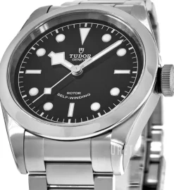 Black Bay Svart/Stål Ø32 mm