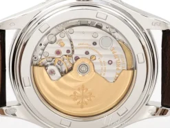 Complicated Annual Calender Vit/Läder Ø39 mm