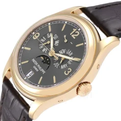 Complicated Annual Calender Svart/Läder Ø39 mm