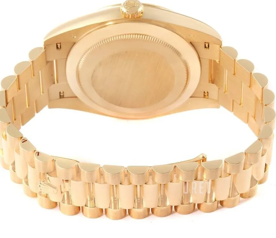 Day-Date 40 Vit/18 karat gult guld Ø40 mm