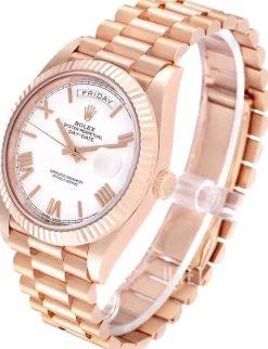 Day-Date 40 Vit/18 karat roséguld Ø40 mm