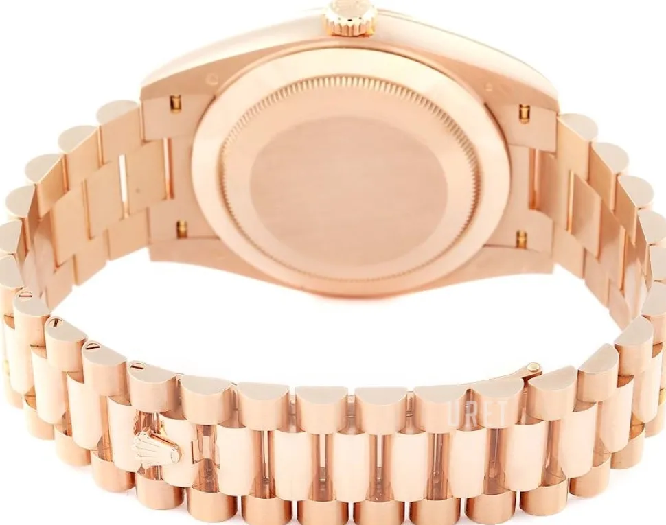 Day-Date 40 Vit/18 karat roséguld Ø40 mm