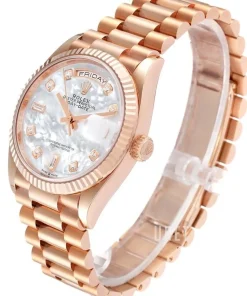 Day-Date 36 Vit/18 karat roséguld Ø36 mm