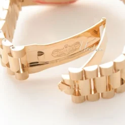 Day-Date Champagnefärgad/18 karat gult guld Ø36 mm