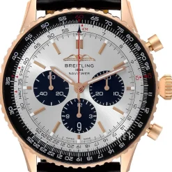 Navitimer B01 Chronograph 46 Silverfärgad/Läder Ø46 mm