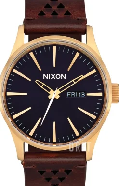 The Sentry Svart/Läder Ø42 mm